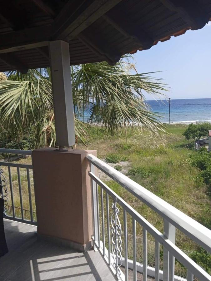 Villa Fotis View Paralia Skotinis Ngoại thất bức ảnh